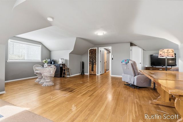 185 S Monroe Street, Rockford, MI 49341