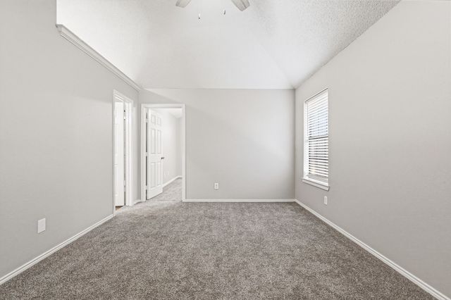 817 Ackers Drive, Arlington, TX 76001