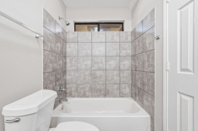 817 Ackers Drive, Arlington, TX 76001