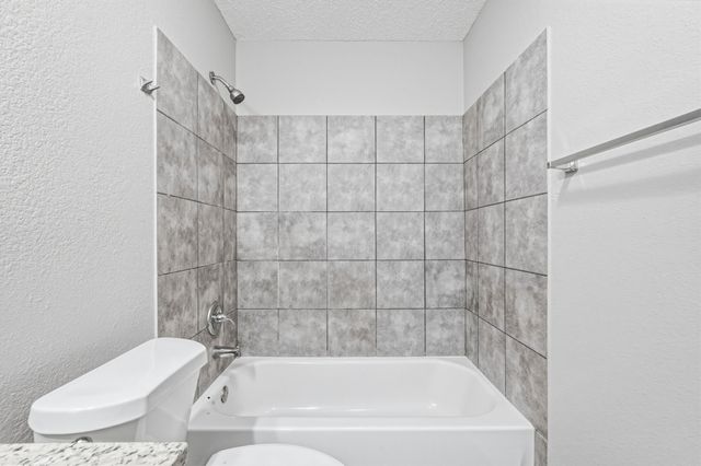 817 Ackers Drive, Arlington, TX 76001