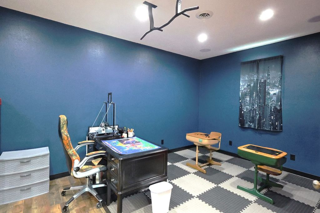 Image 29 of property listing at 16495 E Robin Road, Mt Vernon, IL 62864