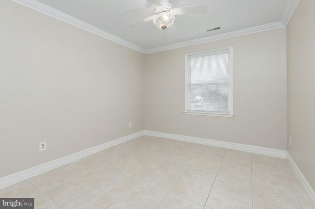 765 WILLOW DR, Gibbstown, NJ 08027