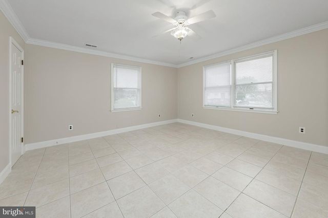 765 WILLOW DR, Gibbstown, NJ 08027