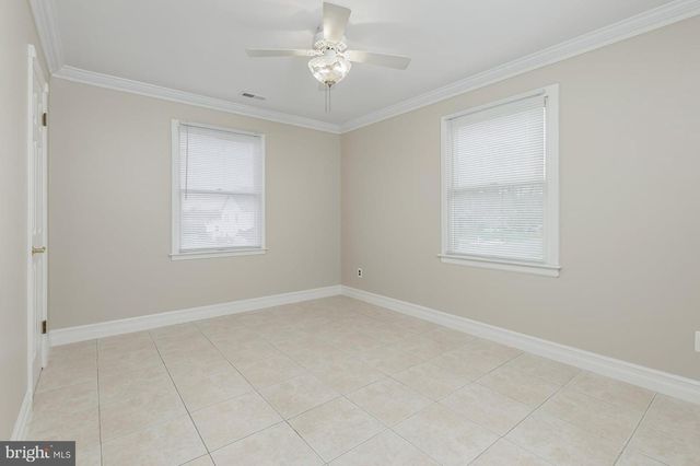 765 WILLOW DR, Gibbstown, NJ 08027