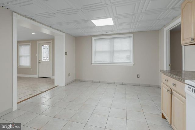 765 WILLOW DR, Gibbstown, NJ 08027