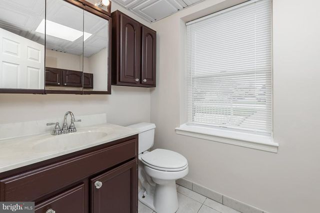 765 WILLOW DR, Gibbstown, NJ 08027