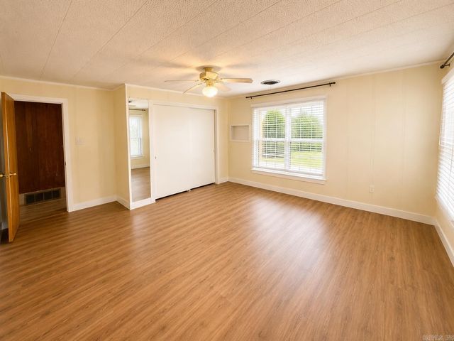 525 Central Landing Blvd, Conway, AR 72032
