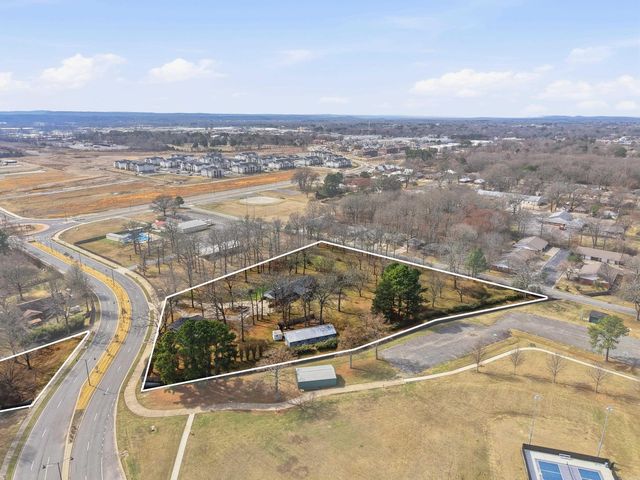 525 Central Landing Blvd, Conway, AR 72032
