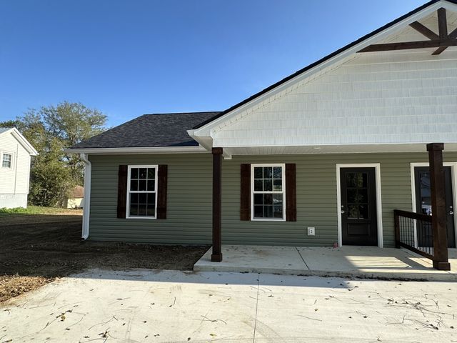 926 Trail St, Woodbury, TN 37190