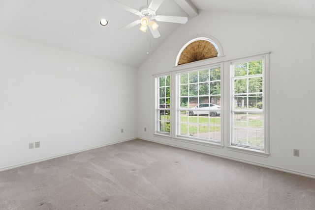 241 Lakeside Place, Mineola, TX 75773