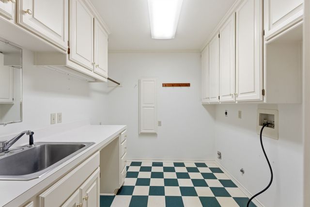 241 Lakeside Place, Mineola, TX 75773