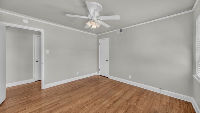 3213 Leith Avenue, Fort Worth, TX 76133