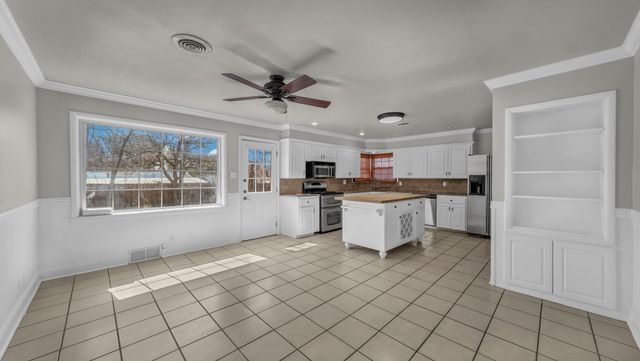 3213 Leith Avenue, Fort Worth, TX 76133