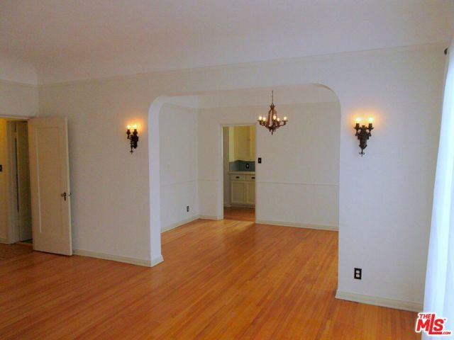 754 S Orange Grove Avenue, Los Angeles, CA 90036