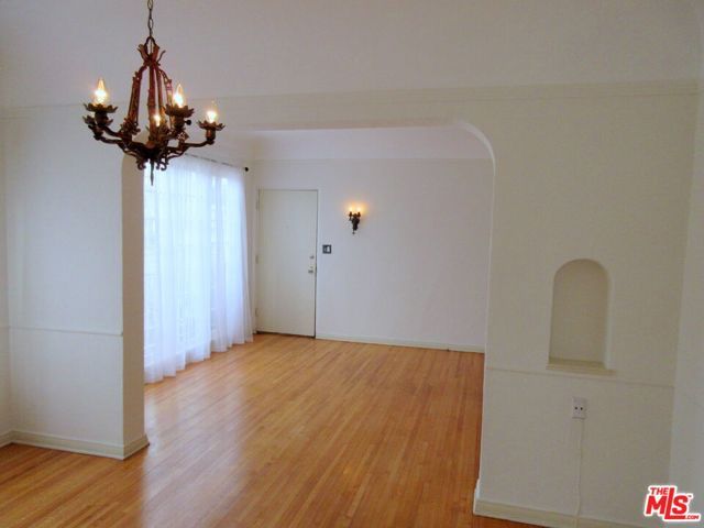 754 S Orange Grove Avenue, Los Angeles, CA 90036