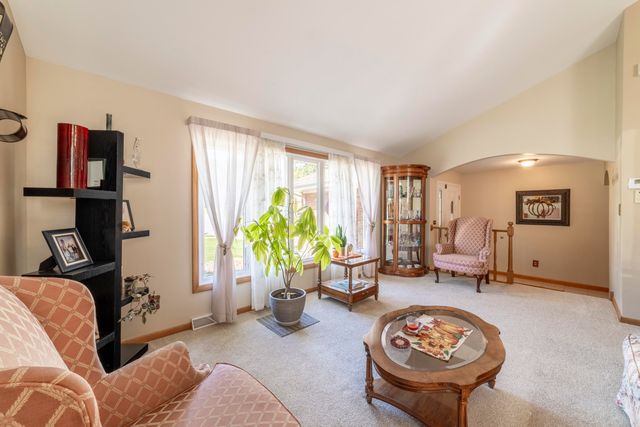 9857 Olcott Avenue, St. John, IN 46373