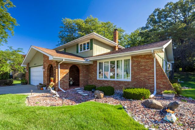 9857 Olcott Avenue, St. John, IN 46373