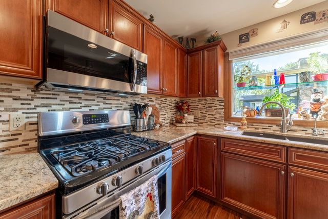 9857 Olcott Avenue, St. John, IN 46373