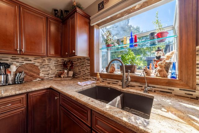 9857 Olcott Avenue, St. John, IN 46373