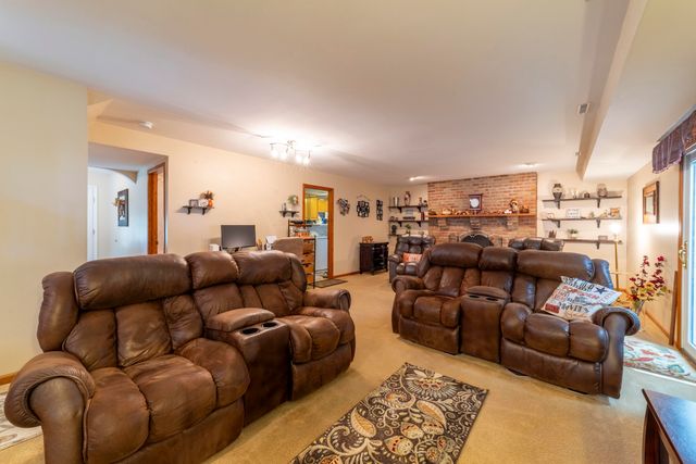 9857 Olcott Avenue, St. John, IN 46373