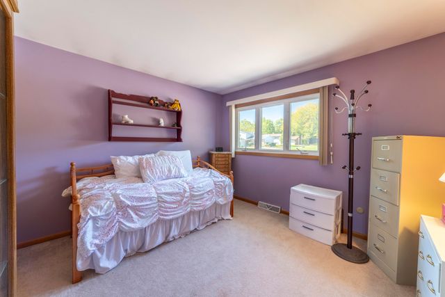 9857 Olcott Avenue, St. John, IN 46373