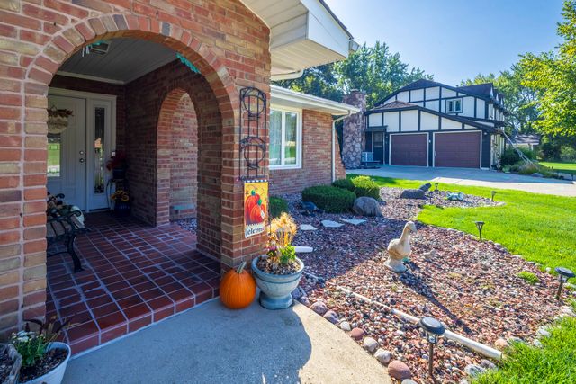 9857 Olcott Avenue, St. John, IN 46373