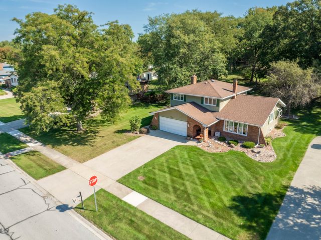 9857 Olcott Avenue, St. John, IN 46373