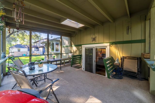 9857 Olcott Avenue, St. John, IN 46373