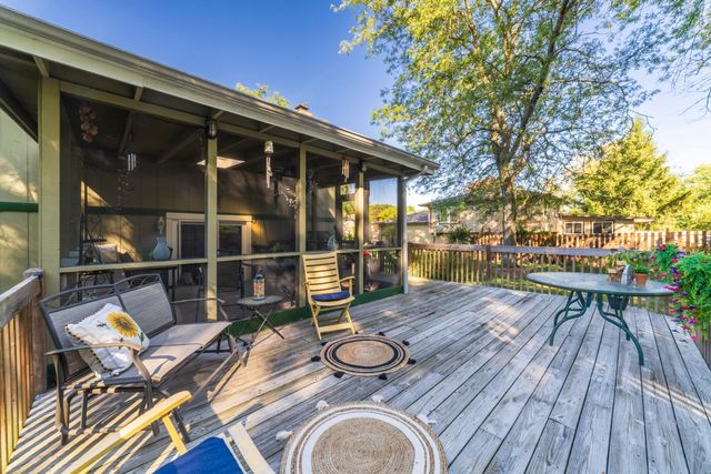 9857 Olcott Avenue, St. John, IN 46373