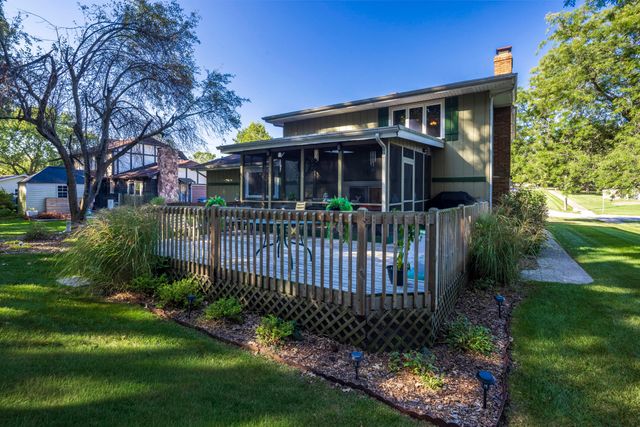 9857 Olcott Avenue, St. John, IN 46373