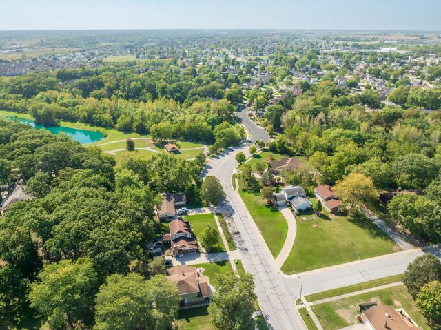 9857 Olcott Avenue, St. John, IN 46373