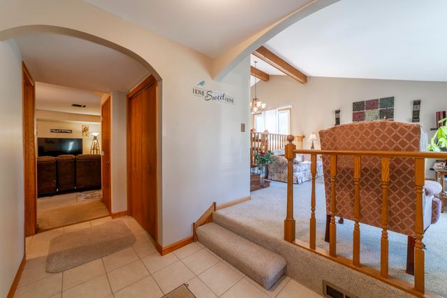 9857 Olcott Avenue, St. John, IN 46373