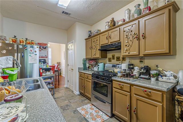 1516 Park Grove Drive, Lawrenceville, GA 30046