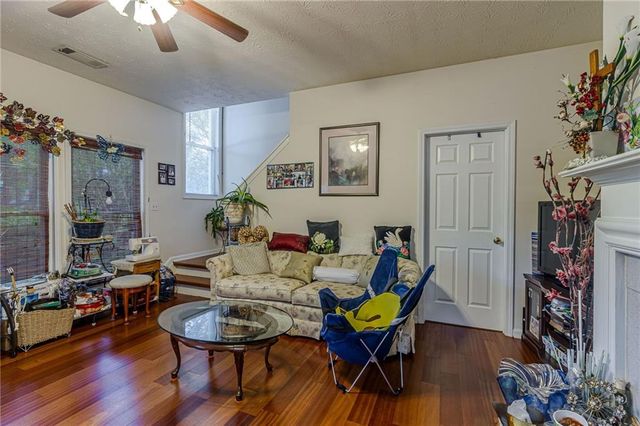 1516 Park Grove Drive, Lawrenceville, GA 30046