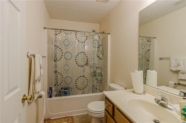 1516 Park Grove Drive, Lawrenceville, GA 30046