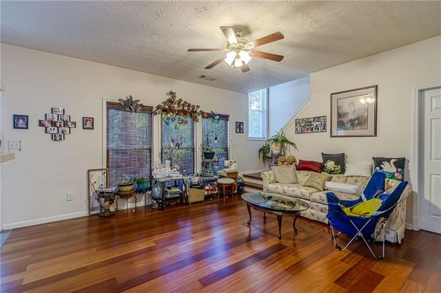 1516 Park Grove Drive, Lawrenceville, GA 30046