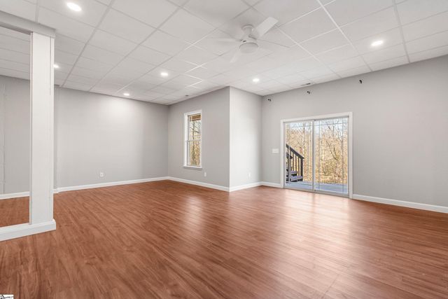 33 Crimson Glory Way, Travelers Rest, SC 29690