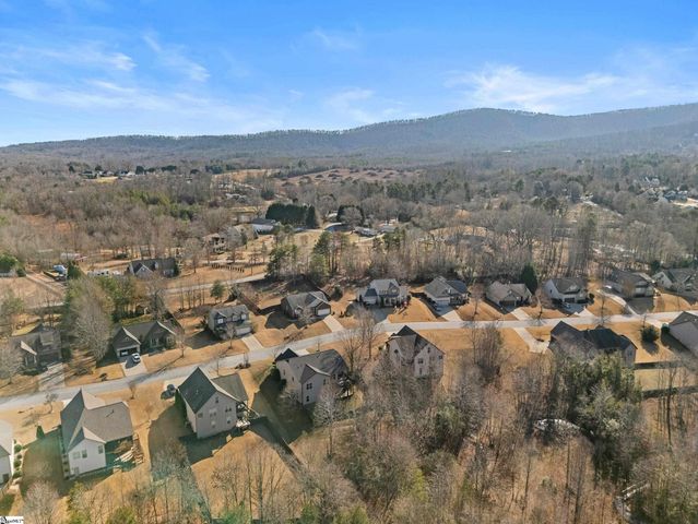 33 Crimson Glory Way, Travelers Rest, SC 29690