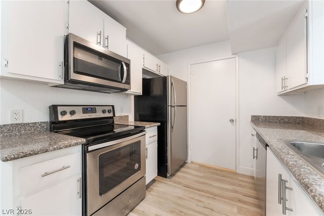 5251 Mission Carmel Lane 208, Las Vegas, NV 89107