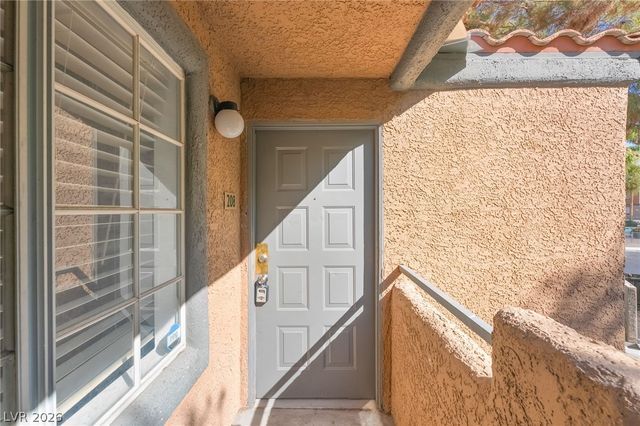 5251 Mission Carmel Lane 208, Las Vegas, NV 89107