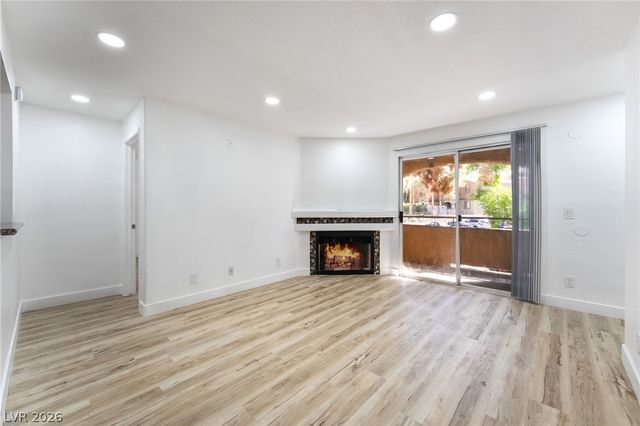 5251 Mission Carmel Lane 208, Las Vegas, NV 89107