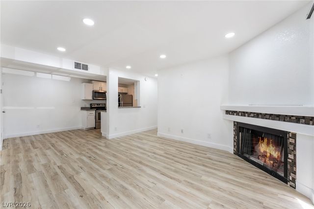 5251 Mission Carmel Lane 208, Las Vegas, NV 89107