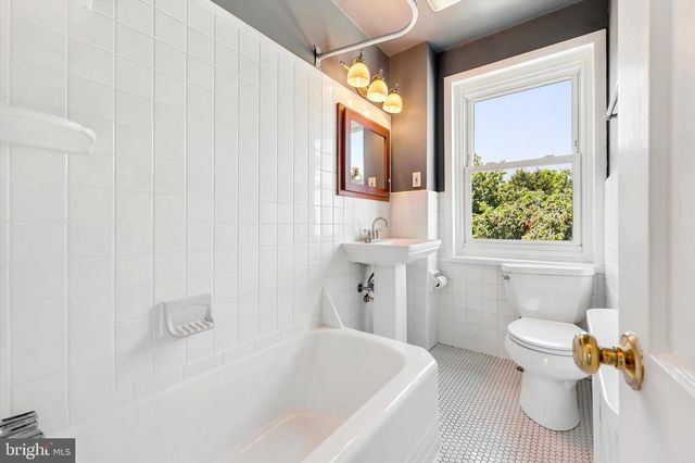 117 E 3RD AVE, Conshohocken, PA 19428