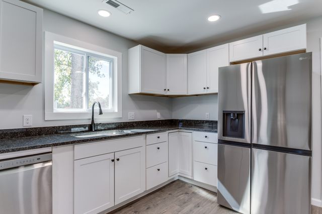 401 3rd Ave, N, Decherd, TN 37324