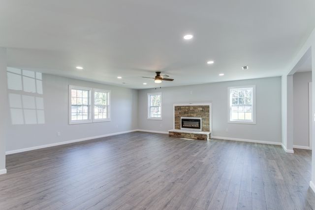 401 3rd Ave, N, Decherd, TN 37324