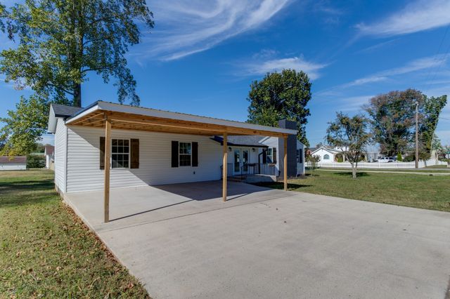 401 3rd Ave, N, Decherd, TN 37324