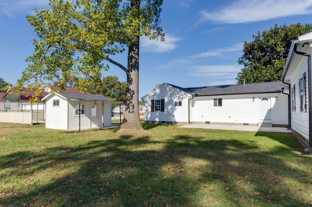 401 3rd Ave, N, Decherd, TN 37324