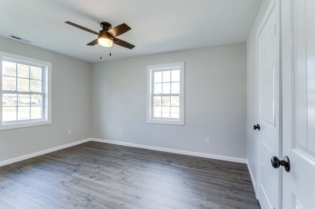 401 3rd Ave, N, Decherd, TN 37324