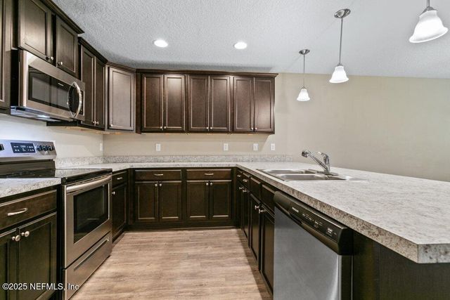 2235 BAYVIEW Road, Jacksonville, FL 32210