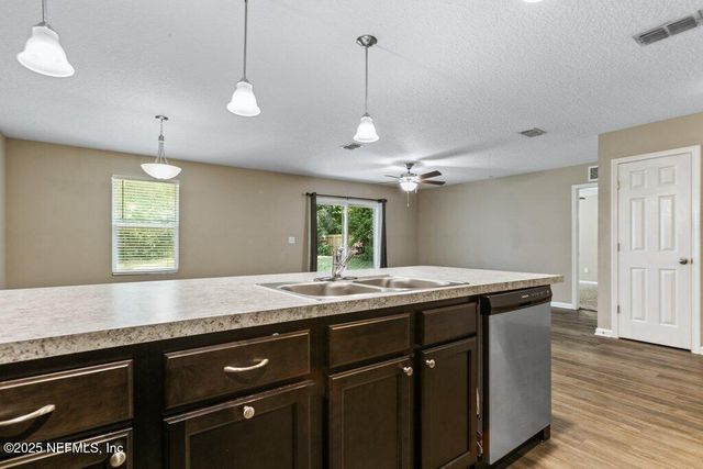 2235 BAYVIEW Road, Jacksonville, FL 32210